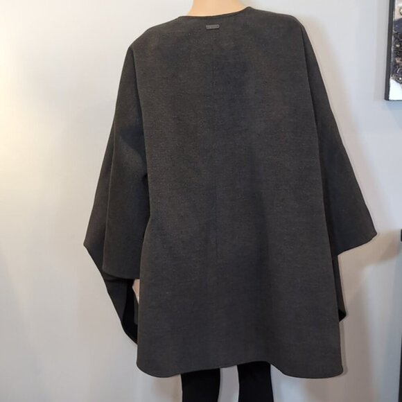 Novelti Oversized Ruana Cape Poncho Sleeve Fall Winter Cardigan Coat - Picture 7 of 13